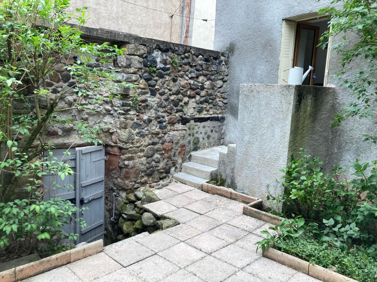 Appartement Au Coeur D'Espalion La Cabane Du Lot Екстериор снимка